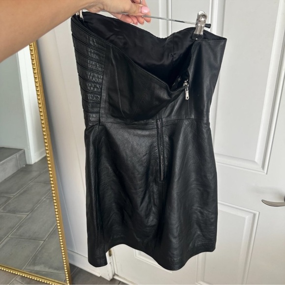 Strapless leather dress - Picture 3 of 3